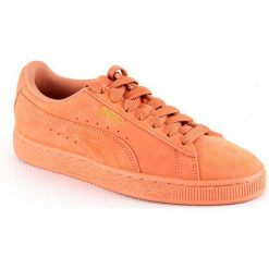 Skórzane sneakersy "Suede Classic" w kolorze pomarańczowym. Pomarańczowe trampki męskie Puma, na sznurówki. W wyprzedaży za 150,95 zł.