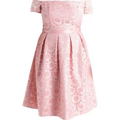 Sukienki: Chi Chi London Curvy JULIA Sukienka koktajlowa pink