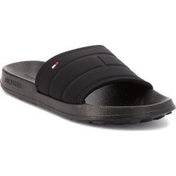 Chodaki męskie: Klapki TOMMY HILFIGER - Corporate Flag Pool Slide FM0FM01557 Black 990