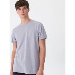 T-shirt z bawełny organicznej - Jasny szary. Szare t-shirty męskie House, s, bez wzorów, z bawełny, bez kołnierzyka. W wyprzedaży za 19,99 zł.
