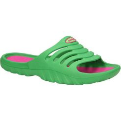 KLAPKI AMERICAN LC-A038009-1A. Zielone klapki damskie marki American, bez wzorów, bez obcasa. Za 17,99 zł.