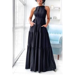 Sukienka LORIBEL BLACK. Czarne sukienki damskie IVET, na co dzień, xl, bez wzorów, bez kołnierzyka, z długim rękawem, długie, maxi. W wyprzedaży za 99,00 zł.