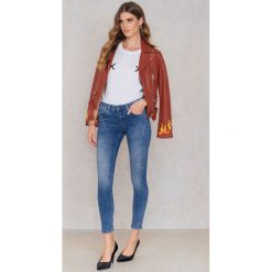 Spodnie damskie: Rut&Circle Ciemnoniebieskie jeansy Victoria - Blue
