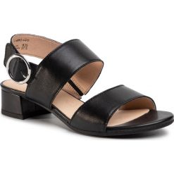 Sandały CAPRICE - 9-28202-24 Black Nappa 022. Czarne klapki damskie Caprice, bez wzorów, ze skóry, bez obcasa, na obcasie. Za 239,00 zł.