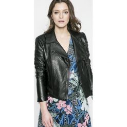 Tommy Jeans - Kurtka. Czarne kurtki damskie marki Tommy Jeans, s, z poliesteru. W wyprzedaży za 499,90 zł.