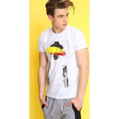 T-shirty męskie: T-SHIRT KRÓTKI RĘKAW MĘSKI Z NADRUKIEM
