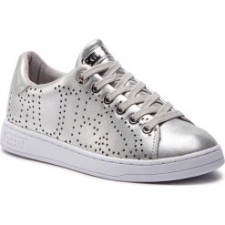 Sneakersy GUESS - FL5CAR LEL12 SILVER. Szare półbuty damskie Guess, ze skóry ekologicznej. W wyprzedaży za 319,00 zł.