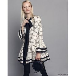Sukienki: Sukienka z falbankami w krateczkę