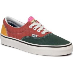 Tenisówki VANS - Era VN0A4BV4V9H1 (Varsity) Mlt/Blnc De Blnc. Półbuty damskie Vans, bez wzorów, z materiału, bez zapięcia. W wyprzedaży za 209,00 zł.