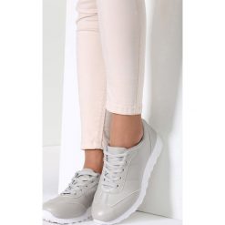 Topy sportowe damskie: Szare Buty Sportowe Enchanting Secret