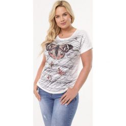 Biała Bluzka Stature. Białe bluzki damskie Born2be, xl, bez wzorów, bez kołnierzyka, bez rękawów. W wyprzedaży za 34,99 zł.