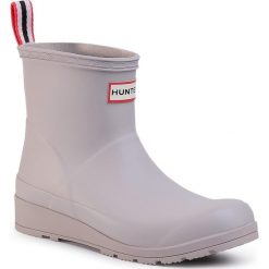 Kalosze HUNTER - Orginal Play Boot Short WFS2020RMA Zinc (Znc). Szare kalosze damskie Hunter, na imprezę, z tworzywa sztucznego, klasyczne, bez obcasa, bez zapięcia. W wyprzedaży za 339,00 zł.