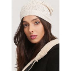 Beżowa Czapka Me Fine. Brązowe czapki damskie marki other. Za 29,99 zł.