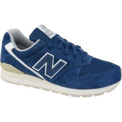 Buty New Balance M CM996AC granatowe. Buty sportowe męskie New Balance, ze skóry, bez zapięcia, trekkingowe. W wyprzedaży za 409,00 zł.