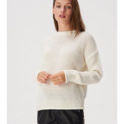Sweter o ryżowym splocie - Kremowy. Białe swetry damskie Sinsay, s, bez wzorów, ze splotem, bez rękawów, bez kaptura. Za 49,99 zł.