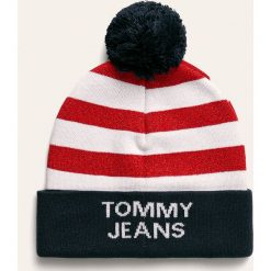 Tommy Jeans - Czapka. Niebieskie czapki damskie Tommy Jeans, na zimę, bez wzorów, z bawełny. Za 219,90 zł.