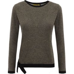 Swetry klasyczne damskie: Sweter damski