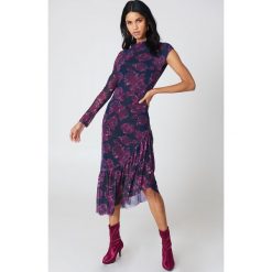 Sukienki: NA-KD Siateczkowa sukienka na jedno ramię – Purple,Multicolor,Navy