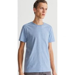 T-shirt z mikroprintem - Niebieski. Niebieskie t-shirty męskie marki Reserved, s. Za 29,99 zł.