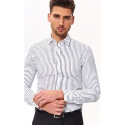 Koszula w paski o kroju slim. Białe koszule męskie Top Secret, na lato, m, w paski, z bawełny, eleganckie, bez kołnierzyka, bez rękawów. W wyprzedaży za 39,99 zł.