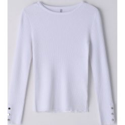 Prążkowany sweter z guzikami -. Swetry damskie Cropp, s, bez wzorów, prążkowane, bez rękawów, bez kaptura. Za 59,99 zł.