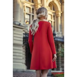Sukienka rozkloszowana - czerwona. Czerwone sukienki dziewczęce Style, bez wzorów, z elastanu, eleganckie, bez rękawów, rozkloszowane. Za 189,00 zł.