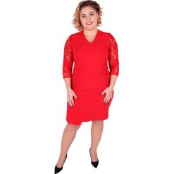 Elegancka czerwona sukienka z koronkowymi rękawami PLUS SIZE NOWOŚĆ. Czerwone sukienki damskie Moda Size Plus Iwanek, plus size, bez wzorów, z poliesteru, eleganckie, bez kołnierzyka, plus size, bez rękawów. Za 139,00 zł.