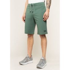 Szorty sportowe EA7 Emporio Armani 8NPS02 PJ05Z 1858. Zielone spodenki sportowe męskie EA7 Emporio Armani, m, bez wzorów, z bawełny, sportowe. Za 329,00 zł.
