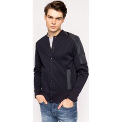 Kurtka bomber Boss Skiles 24 50423858. Czarne kurtki męskie Boss, m, bez wzorów, z bawełny, bez kaptura. Za 799,00 zł.