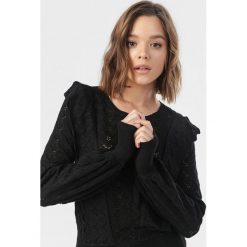 Czarny Sweter Arielina. Czarne swetry damskie Born2be, s, bez wzorów, bez rękawów, bez kaptura. Za 109,99 zł.