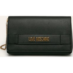 Love Moschino - Kopertówka. Czarne kopertówki damskie Love Moschino, w paski, ze skóry ekologicznej, na ramię, bez dodatków. W wyprzedaży za 379,90 zł.