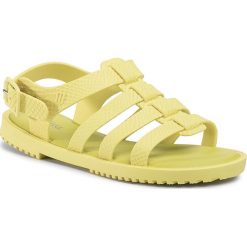 Sandały MELISSA - Flox Snake Ad 32760 Yellow 53623. Żółte klapki damskie Melissa, bez wzorów, z tworzywa sztucznego, bez obcasa, na obcasie. W wyprzedaży za 259,00 zł.