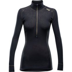 Devold damska bluzka Wool Mesh Woman Half Zip Neck, Black, S. Czarne koszulki damskie termoaktywne Devold, s, bez wzorów, z meshu, bez kołnierzyka, z długim rękawem, długie, bez kaptura, outdoorowe. W wyprzedaży za 299,00 zł.