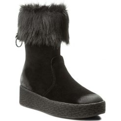 Botki TAMARIS - 1-26955-39 Black 001. Czarne botki damskie skórzane marki Tamaris, na obcasie. W wyprzedaży za 189,00 zł.