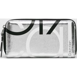 Portfele damskie: Calvin Klein - Portfel