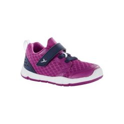 Buty do gimnastyki 520 I LEARN BREATH +++. Różowe buciki niemowlęce DOMYOS, z poliesteru, bez zapięcia. Za 79,99 zł.