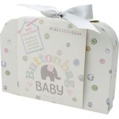 Pamiątka dla noworodka - buciki do zrobienia na drutach. Buciki niemowlęce ButtonBag, bez zapięcia. Za 90,54 zł.