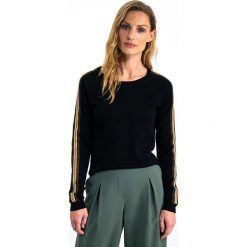Sweter w kolorze czarnym. Czarne swetry damskie Garcia, xs, w paski, bez rękawów, bez kaptura. W wyprzedaży za 149,95 zł.