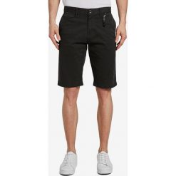 Tom Tailor Szorty Szary. Szare spodenki i szorty męskie Tom Tailor, bez wzorów, z elastanu. Za 187,95 zł.