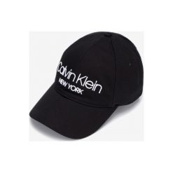 Calvin Klein NY Czapka z daszkiem Czarny. Czarne czapki męskie Calvin Klein, z haftami, z bawełny. Za 169,95 zł.