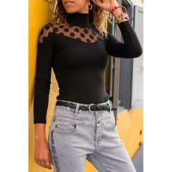 Bluzka ZADERA BLACK. Czarne bluzki damskie Bluzka ZADERA BLACK, s, bez wzorów, bez kołnierzyka, bez rękawów. W wyprzedaży za 59,00 zł.
