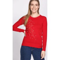 Czerwony Sweter Pearly. Czerwone swetry klasyczne damskie Born2be, na jesień, m. Za 59,99 zł.