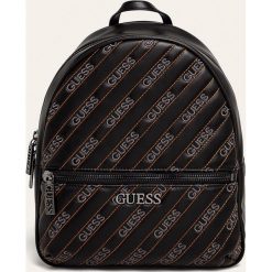 Guess Jeans - Plecak. Czarne plecaki damskie Guess Jeans, z aplikacjami, z poliesteru. W wyprzedaży za 499,90 zł.