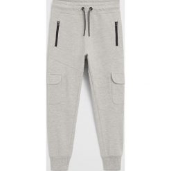 Mango Kids - Spodnie dziecięce Pete 110-164 cm. Szare spodnie chłopięce Mango Kids, bez wzorów, z bawełny. Za 69,99 zł.
