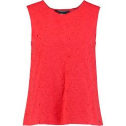 Armani Exchange Bluzka lollipop. Czerwone bralety Armani Exchange, xs, z bawełny. W wyprzedaży za 383,20 zł.
