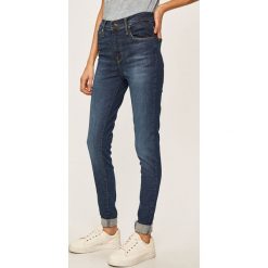 Levi's - Jeansy 720. Niebieskie jeansy damskie Levi's®, s, z podwyższonym stanem. W wyprzedaży za 399,90 zł.