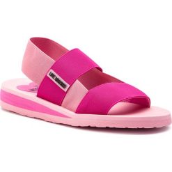 Sandały LOVE MOSCHINO - JA16293G07JS160A Fuxia/Rosa. Różowe klapki damskie Love Moschino, bez wzorów, z tworzywa sztucznego, bez obcasa. W wyprzedaży za 289,00 zł.