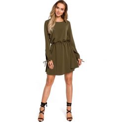 Khaki Rozkloszowana Sukienka z Rozcięciem i Wiązaniem na Rękawach. Brązowe sukienki damskie Molly.pl, na co dzień, s, bez wzorów, boho, bez kołnierzyka, z długim rękawem, długie, mini, rozkloszowane. Za 149,90 zł.