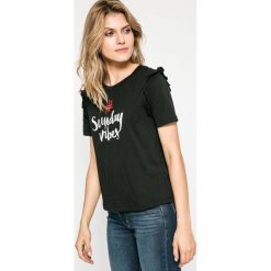 Only - Top. Czarne topy damskie marki ONLY, m, z nadrukiem, z bawełny, z okrągłym kołnierzem. W wyprzedaży za 29,90 zł.