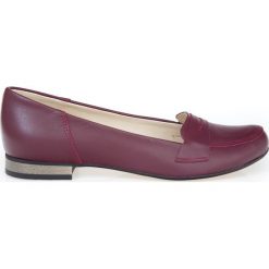 Klasyczne głębokie balerinki lordsy - skóra naturalna - model 025 - kolor bordowy. Czerwone baleriny damskie Zapato, bez wzorów, z jeansu, eleganckie, na niskim obcasie, na obcasie. W wyprzedaży za 173,40 zł.